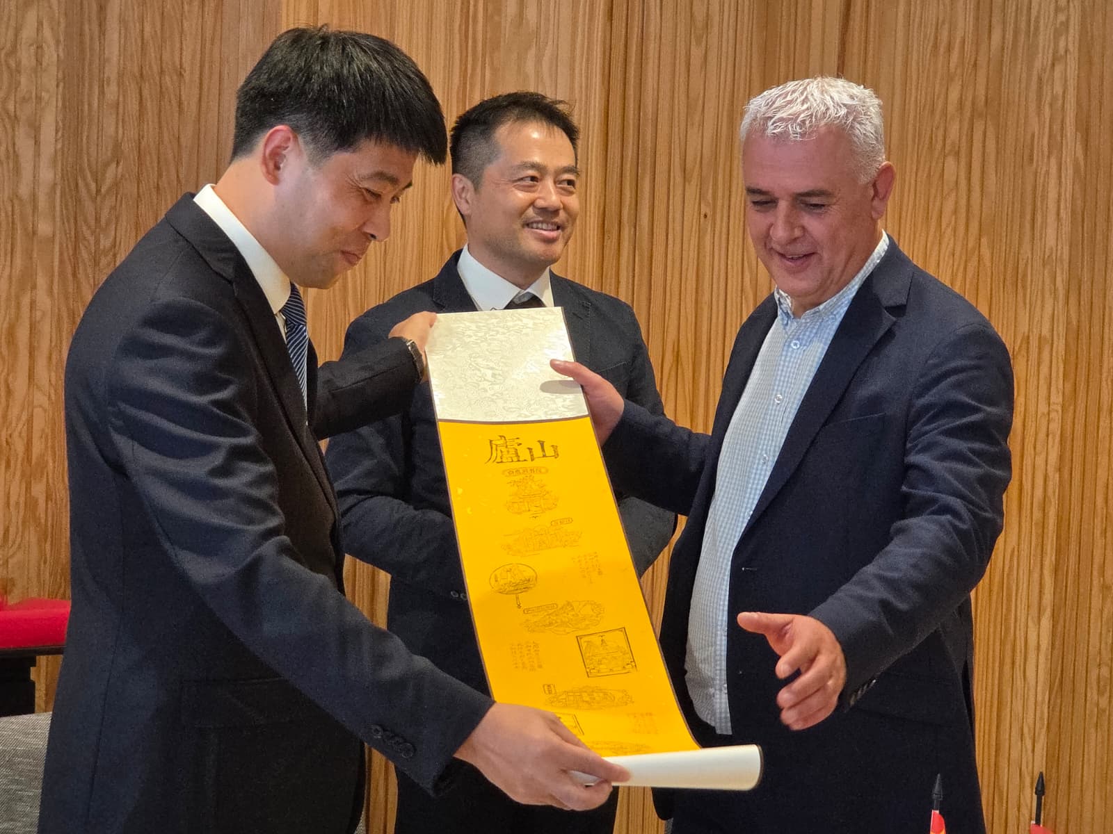 J. L. Vega y Xiong Du Ming en Molina de Aragón