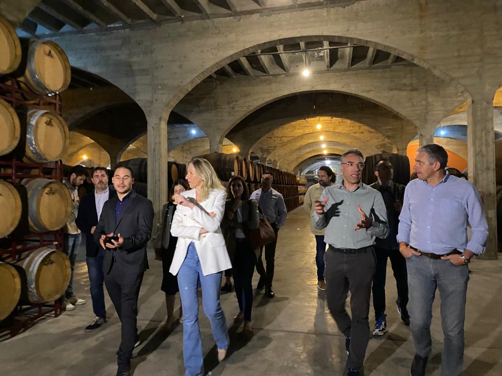 La candidata de Ciudadanos visita las Bodegas San Isidro