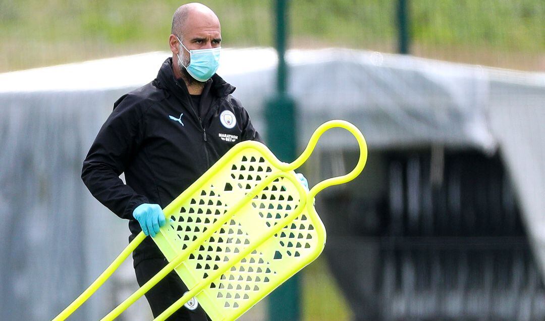 Pep Guardiola, en un entrenamiento del Manchester City.