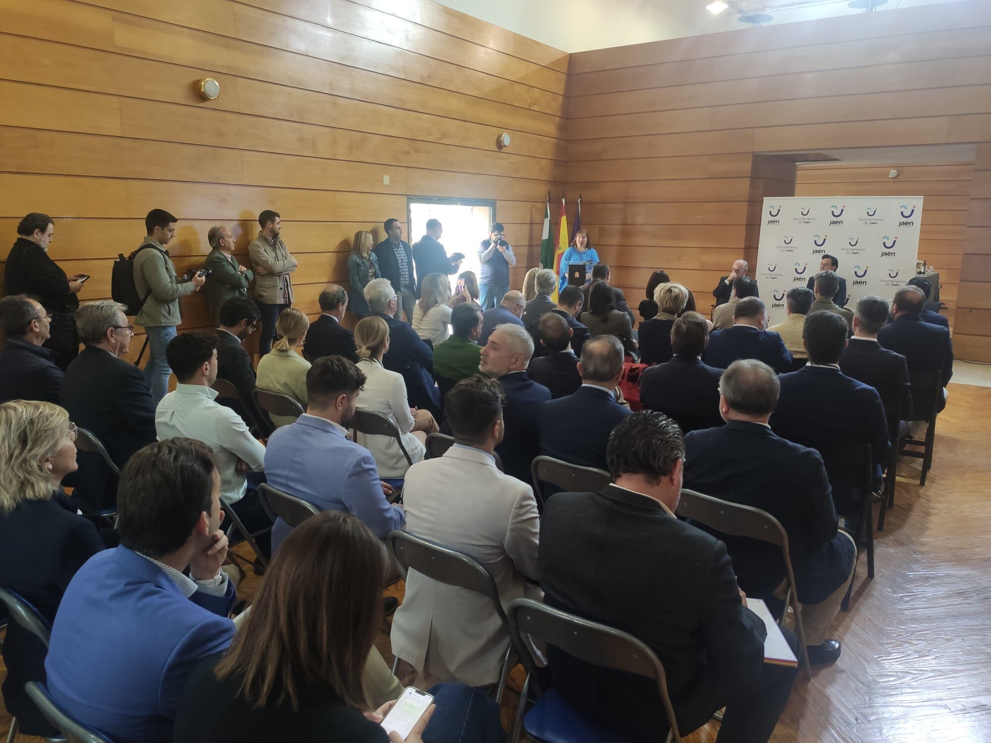 Inauguración de la Oficina de Ayuda al Inversor y Captación de Fondos Europeos del Ayuntamiento de Jaén