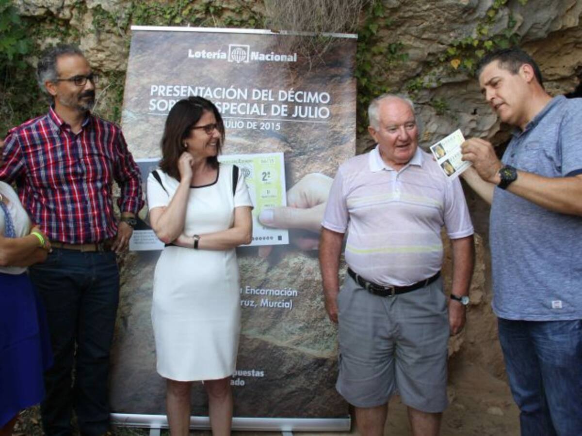La Cueva Negra se promociona en diez millones de décimos