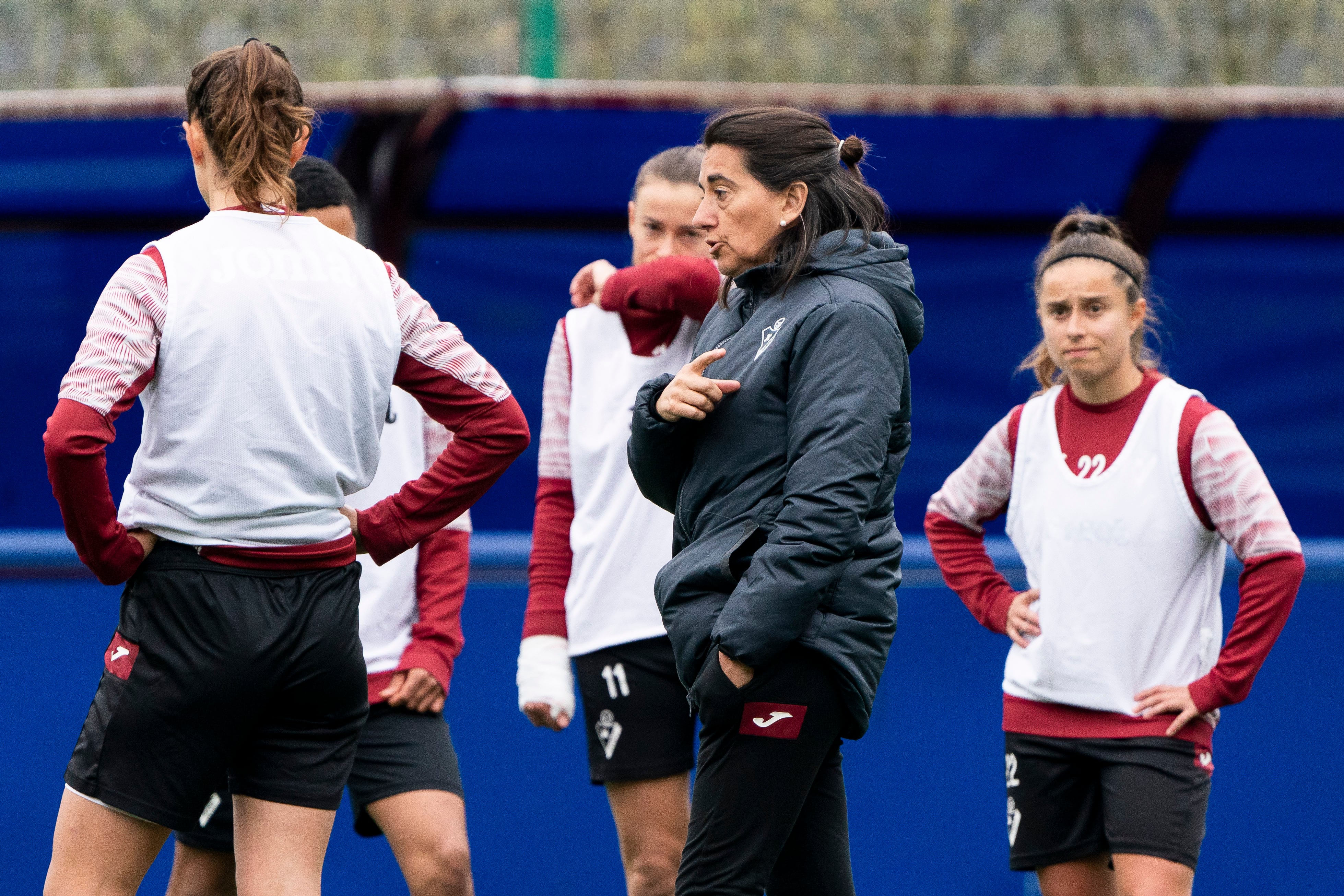 Ana Junyent durante un entrenamiento del equipo armero