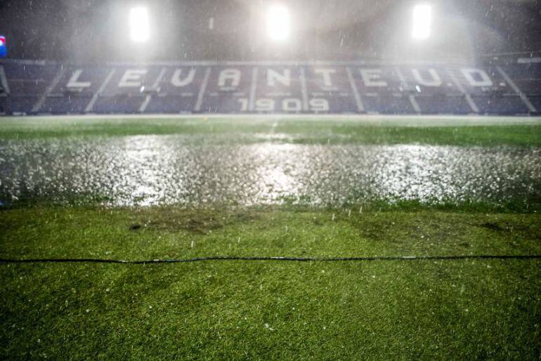 El Ciutat de València en el Levante-Rayo suspendido