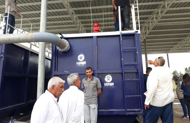 Fotografía de la planta potabilizadora de Al Qayara