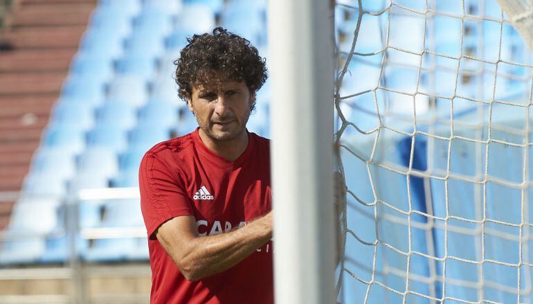 El técnico Imanol Idiakez durante una sesión de entrenamiento