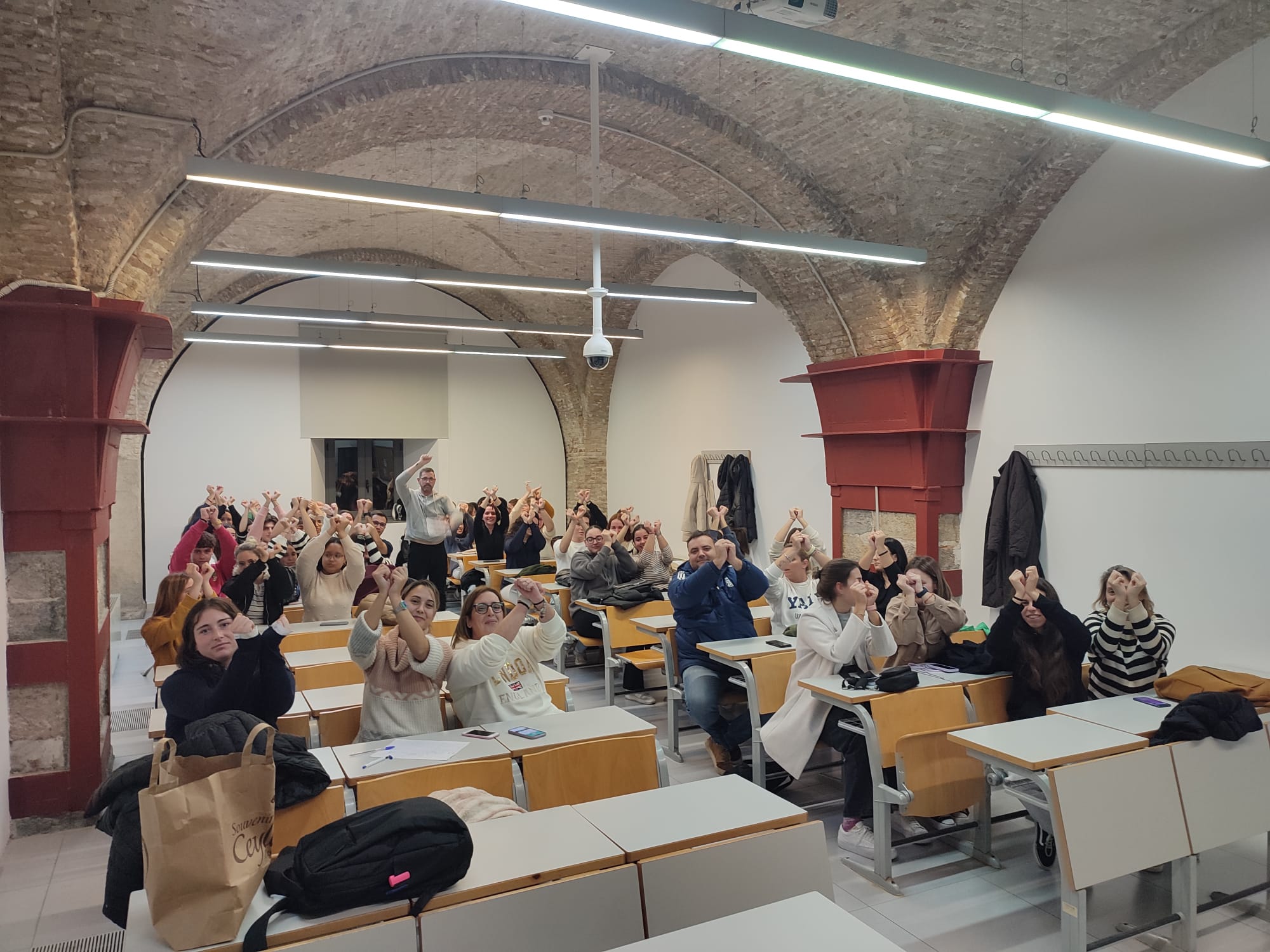 Encierro de alumnos de Enfermería  en la UPCT