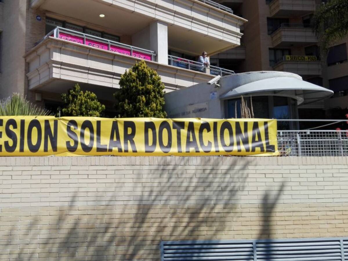 Vecinos del barrio de Penyaroja protestan por la recalificación de dos solares