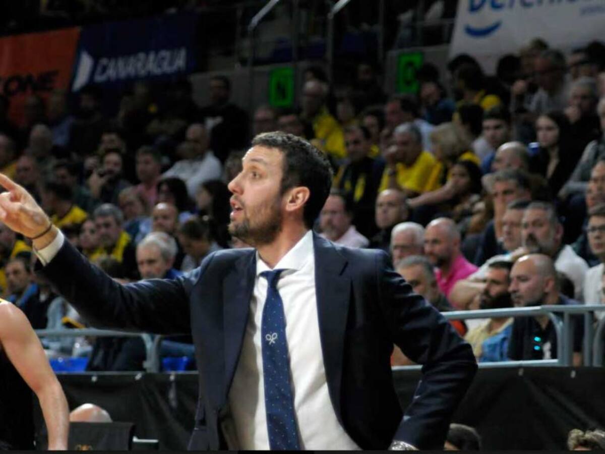 Marco Justo (Lenovo Tenerife) será técnico ayudante con la Selección Española U20