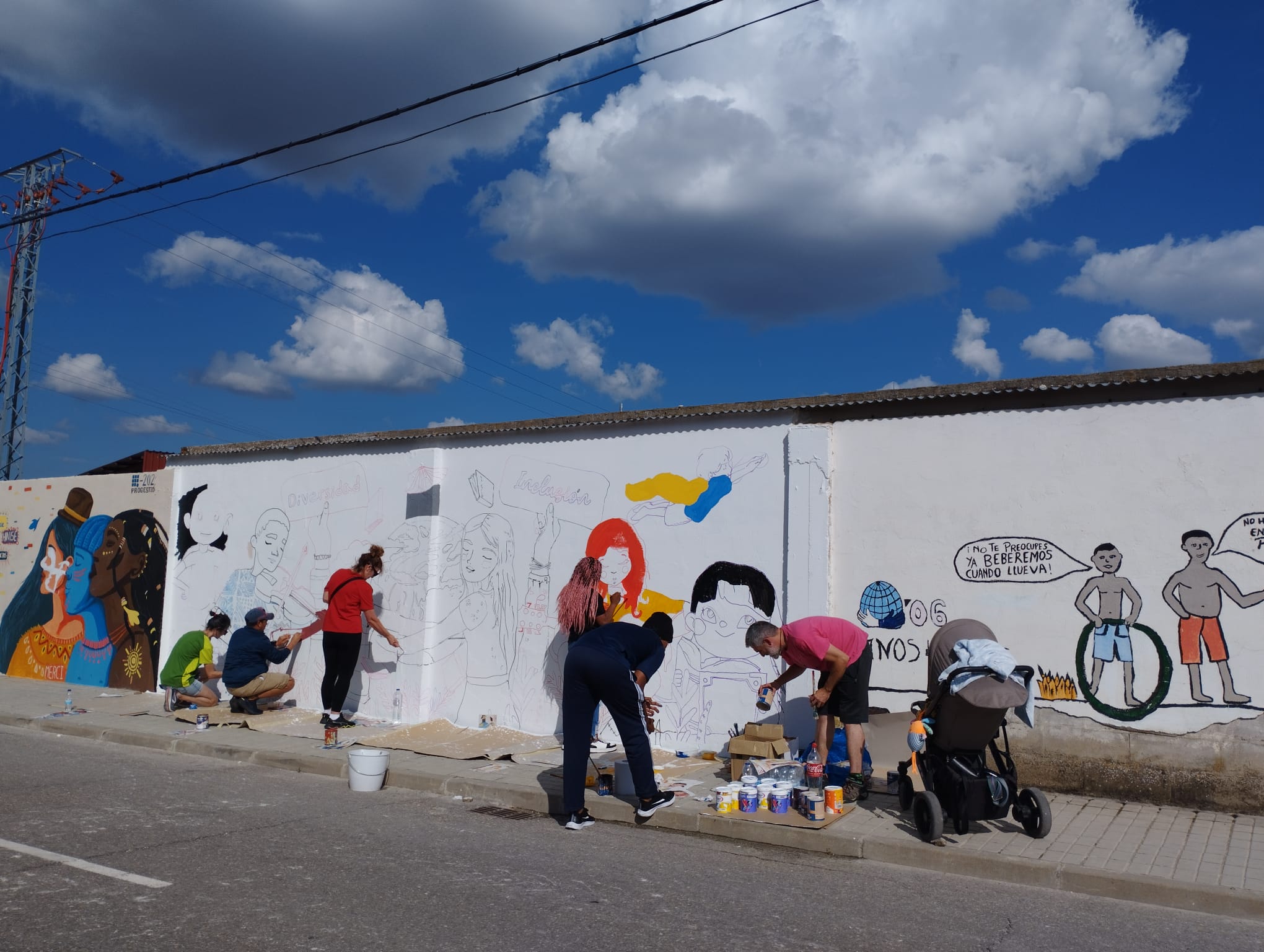 Uno de los murales que colorearon los participantes de las actividades del III Jornadas por las personas refugiadas de Peñafiel