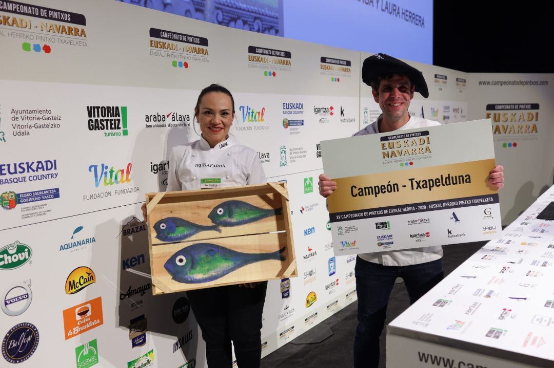 Gorka Aginaga y Laura Herrara dell Iruñazarra de Pamplona han sido los grandes protagonistas del XV Campeonato de Euskadi y Navarra de Pintxos 