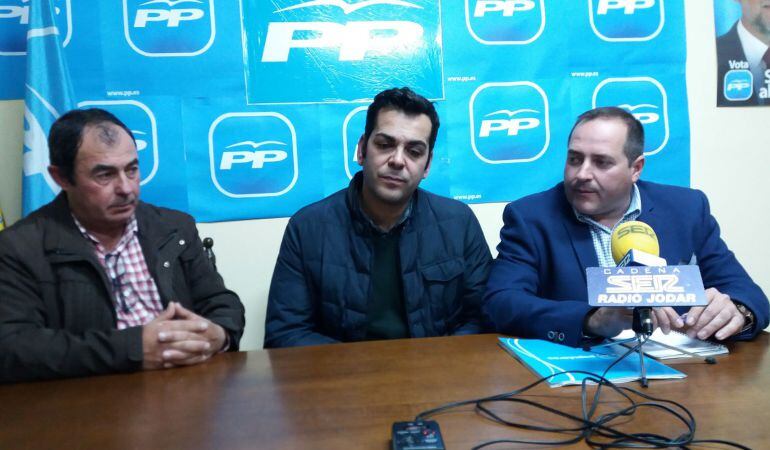 Momento de la rueda de prensa con Juan Ruiz (dcha), Juan Diego Requena y Agustín Moral