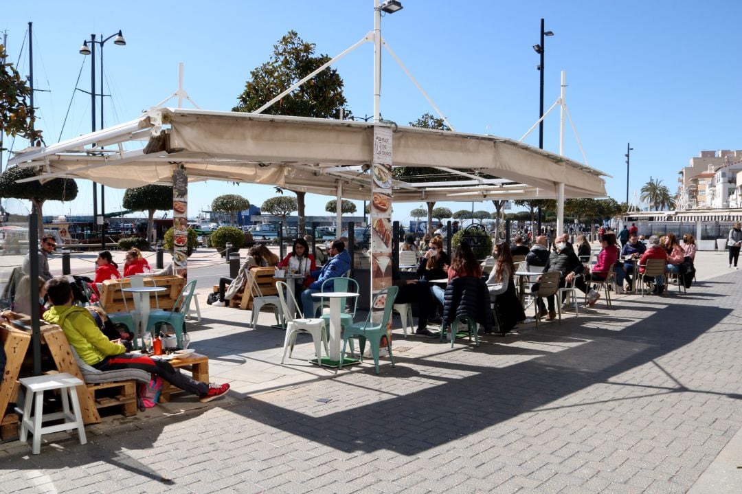 Imatge d&#039;arxiu d&#039;una terrassa de Cambrils