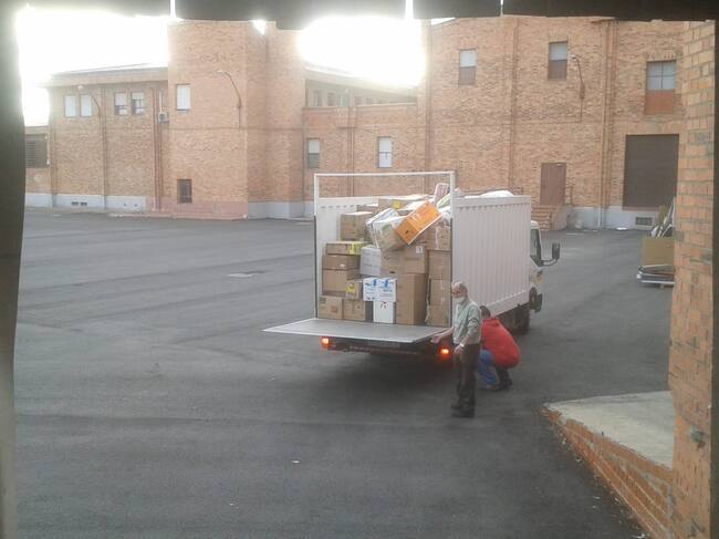 Camión cargado con ayuda para Ucrania en las instalaciones de Transcose