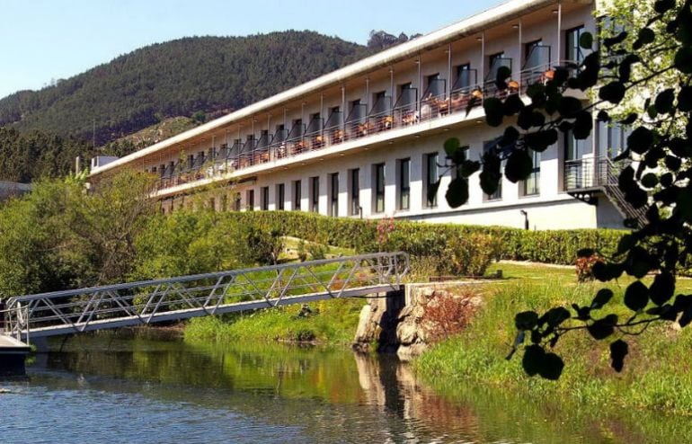 El balneario de Laias acogerá una de las reuiniones de este fin de semana