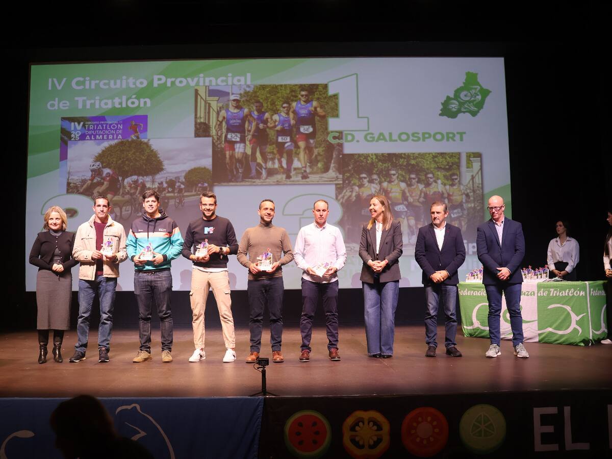 Se clausura el IV Circuito Provincial de Triatlón de Diputación en El Ejido con la entrega de premios