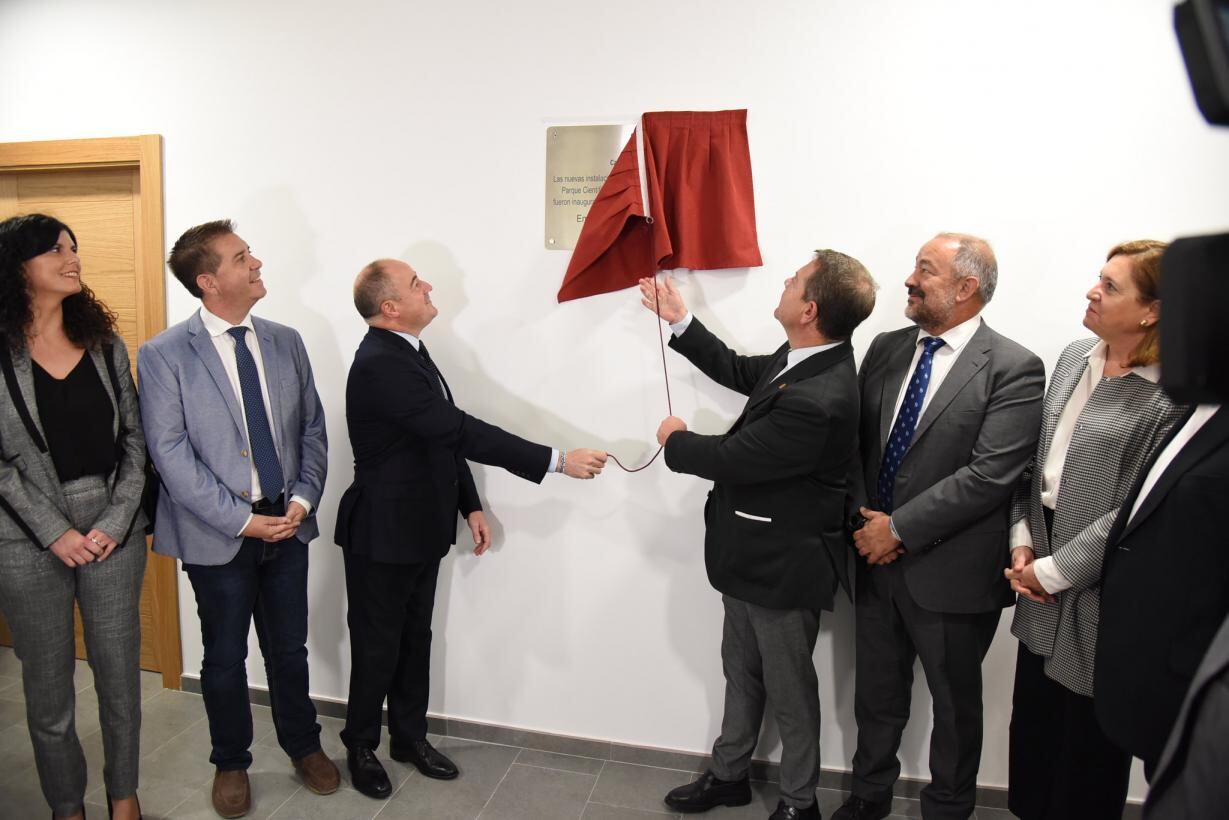 El presidente de Castilla-La Mancha, Emiliano García-Page, con otras autoridades inauguran la ampliación del Parque Científico de Castilla-La Mancha con sede en Albacete
