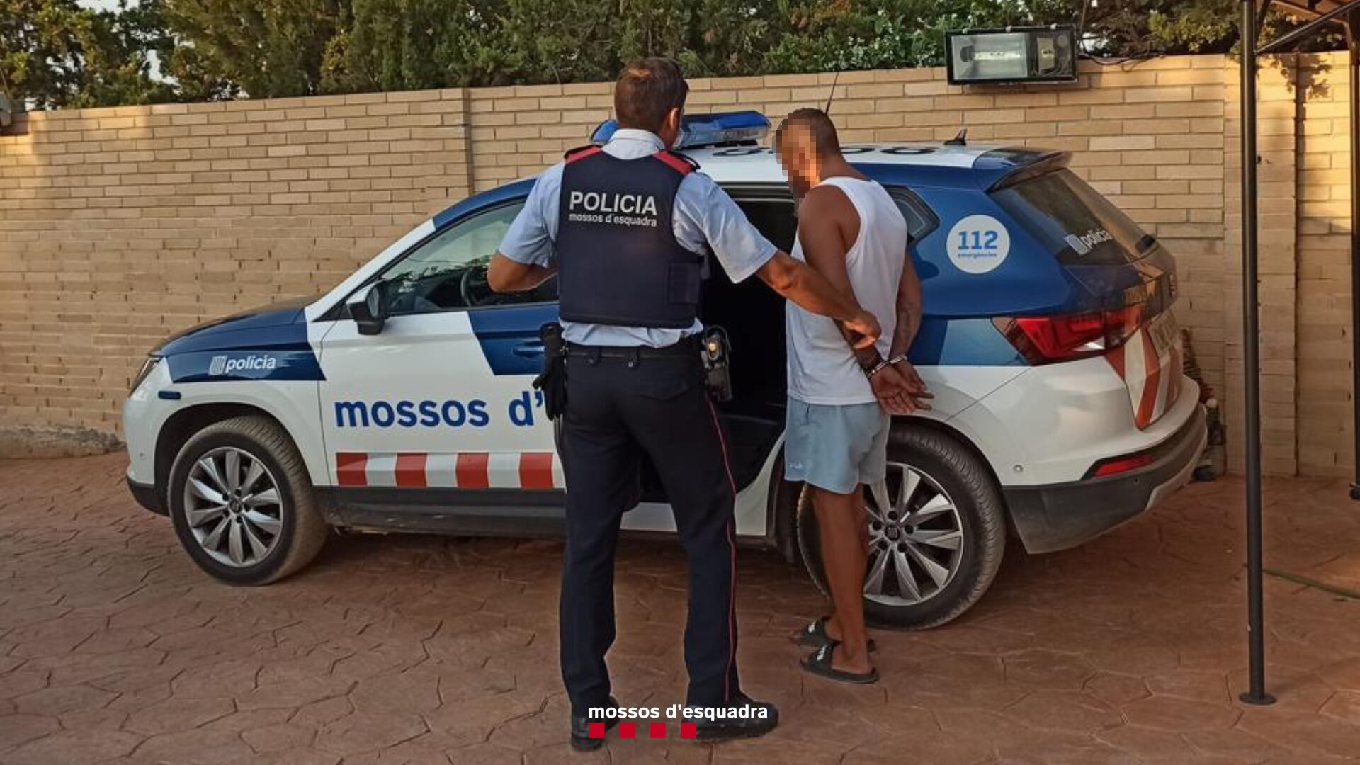 Moment de la detenció d&#039;un dels acusats per tràfic de drogues a Reus / Mossos d&#039;Esquadra