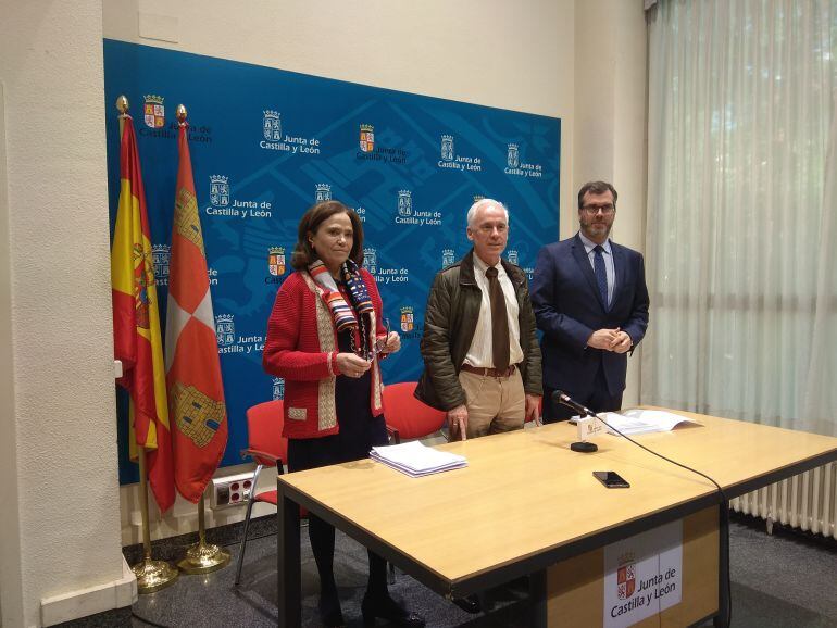 Carmén Andrés, Luis Domingo González y Felipe Mielgo