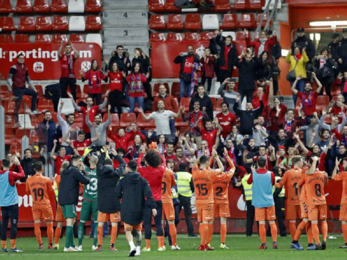 Osasuna asalta el liderato en el Molinón