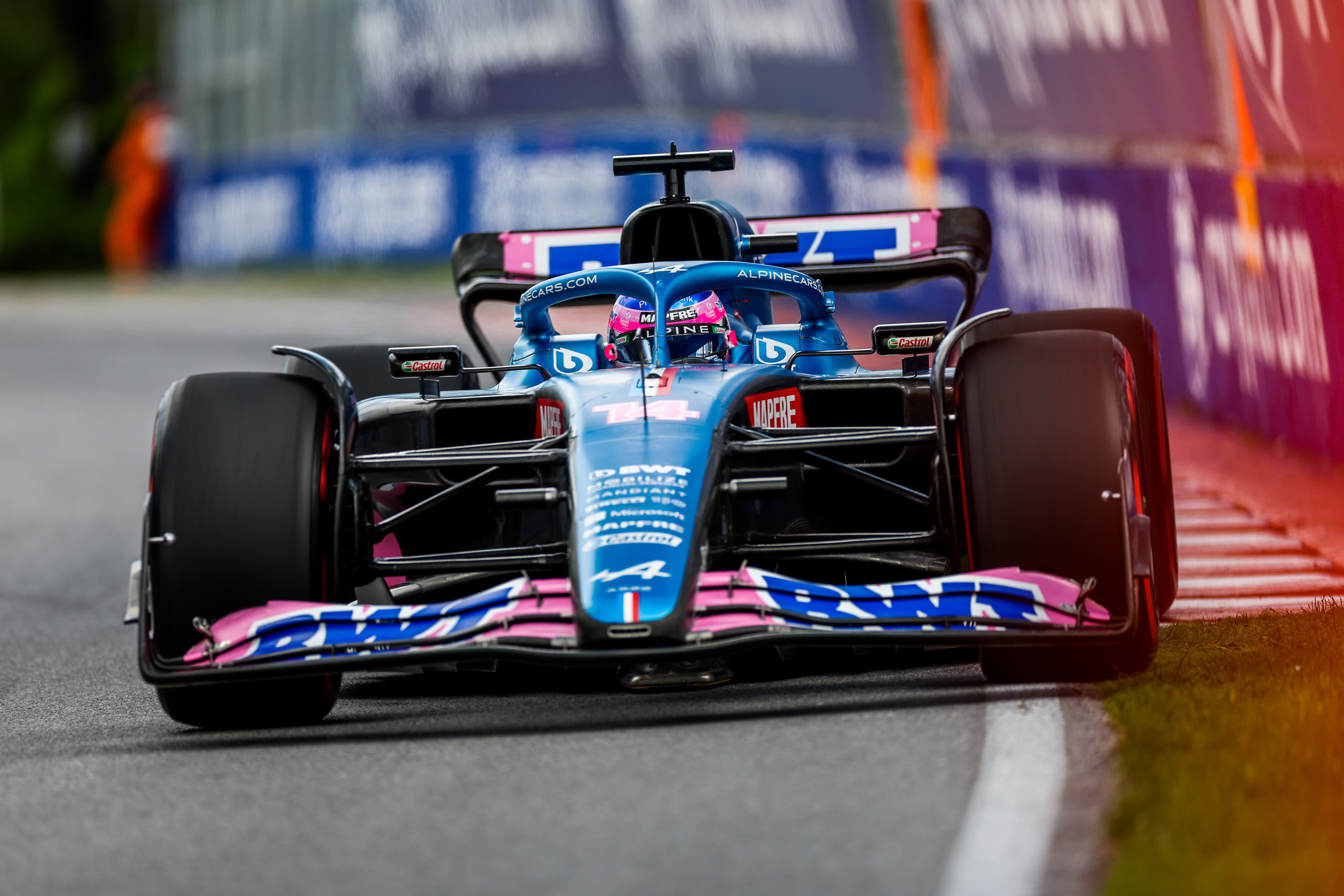 Fernando Alonso durante los libres en el GP de Canadá de F1 (Photo by Peter J Fox/Getty Images)