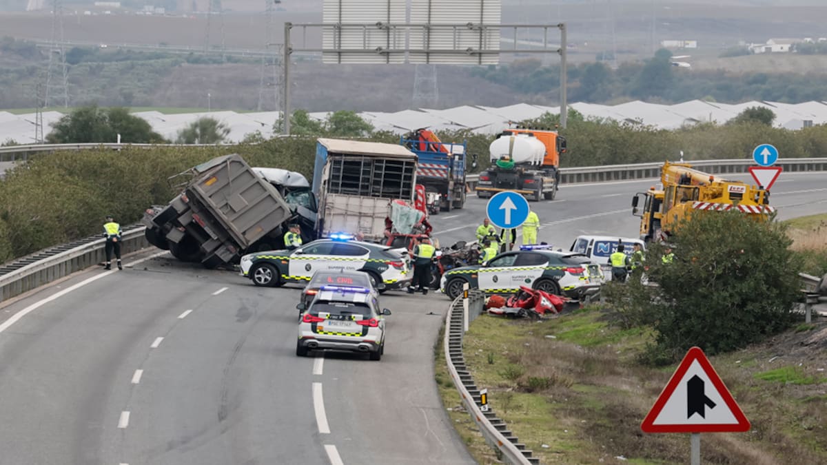 Fallecidas tres personas en un accidente de tráfico en la A-66 a la altura de Guillena