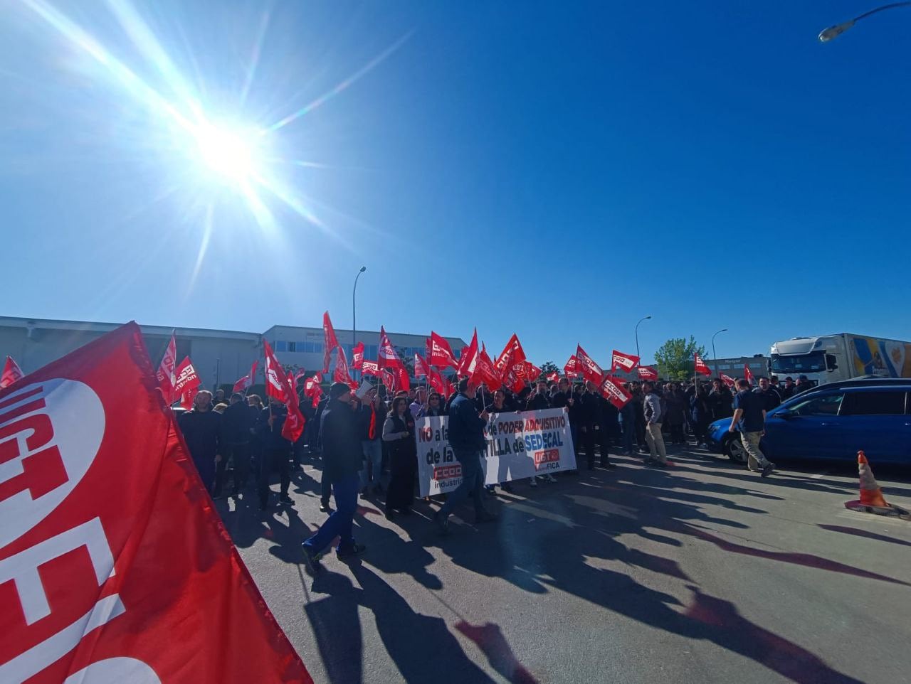 Regresan las protestas a la sede de SEDECAL en Algete ante la falta de respuesta de la empresa