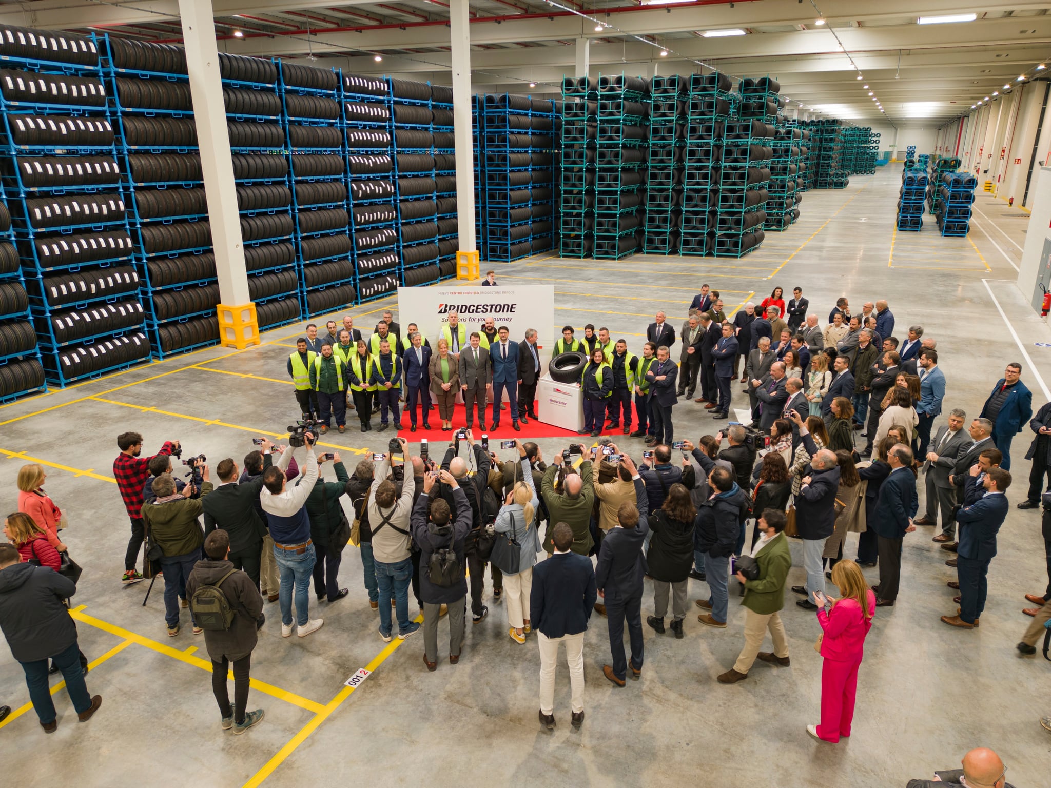 Inauguración del centro logístico de Bridgestone en Burgos