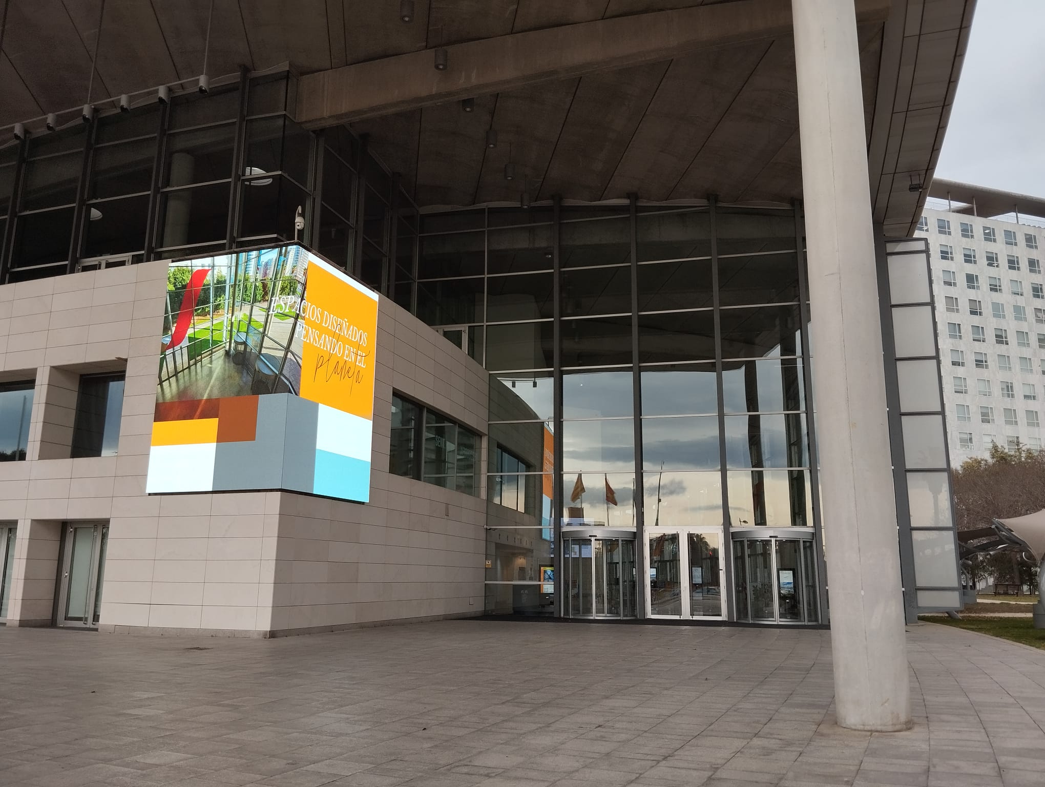 Exteriores del Palacio de Congresos de València