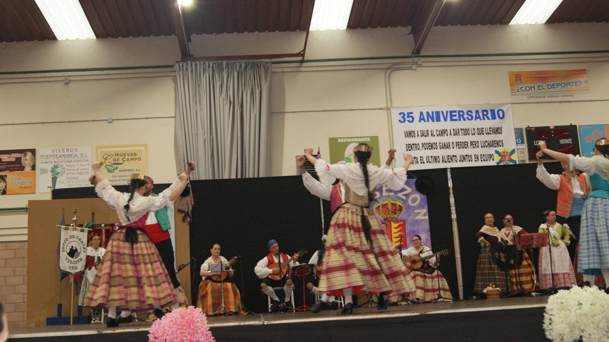 El Grupo de Danzas, en Cabezón del Pisuerga