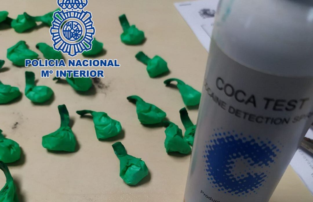 Parte del alijo intervenido.