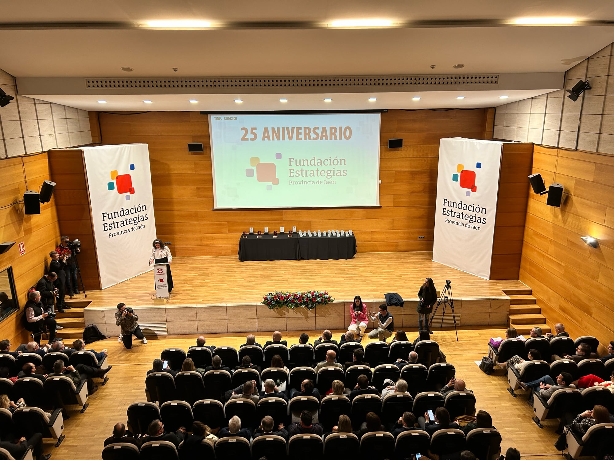 Panorámica del Salón Guadalquivir de Ifeja que ha acogido el acto del 25º aniversario de la Fundación Estrategias.