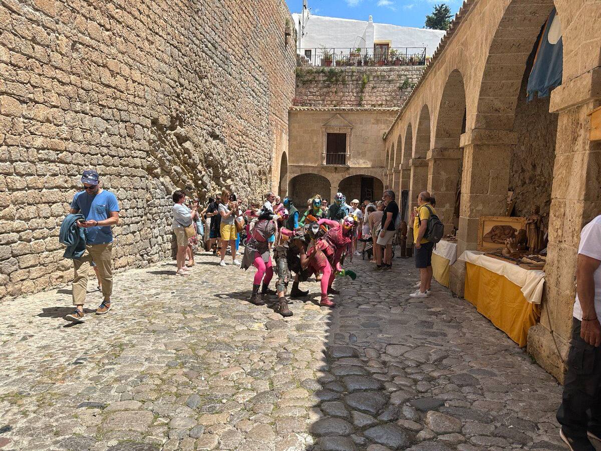 Récord de participación en la Eivissa Medieval: 180.000 personas, según el Ayuntamiento