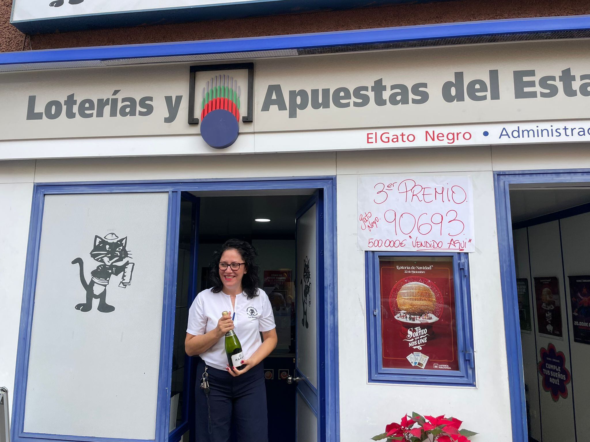 El Gato Negro, en Los Realejos (Tenerife), vende el 90693 como tercer premio de la Lotería de Navidad
