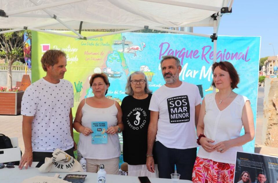 Podemos inicia una campaña para que el Mar Menor sea declarado Parque Natural