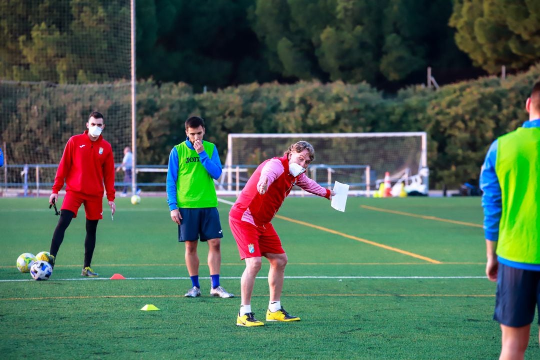 Esteban Vigo durante un entrenamiento en Montecastillo 