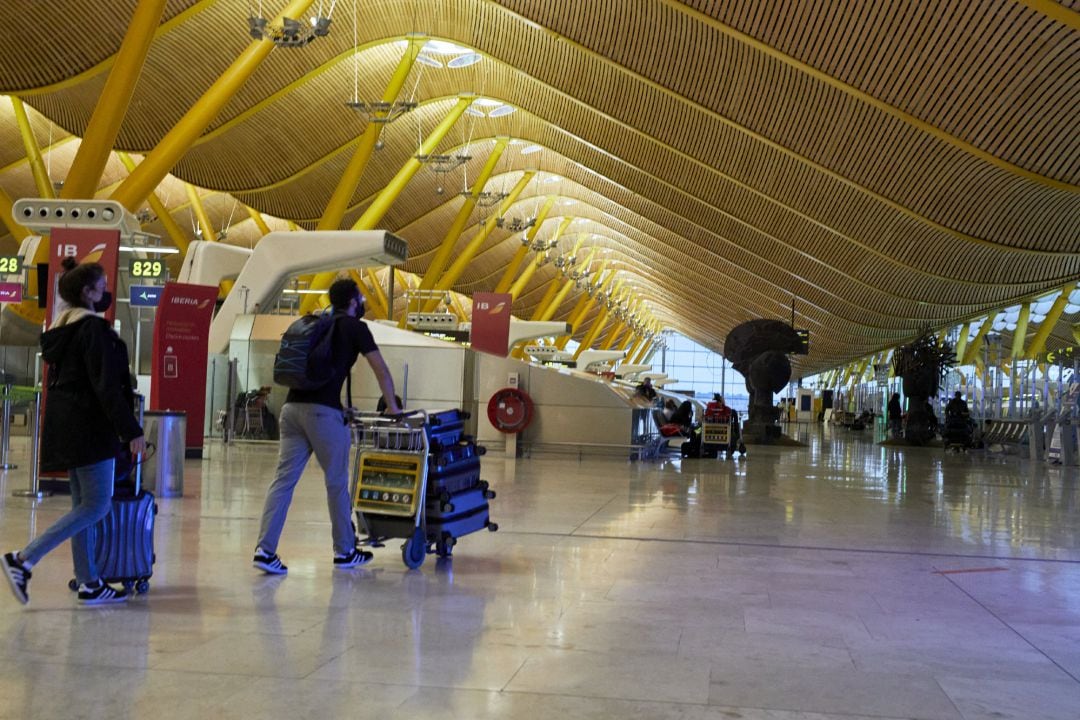 Interior de la terminal T4 del Aeropuerto Adolfo Suárez Madrid-Barajas