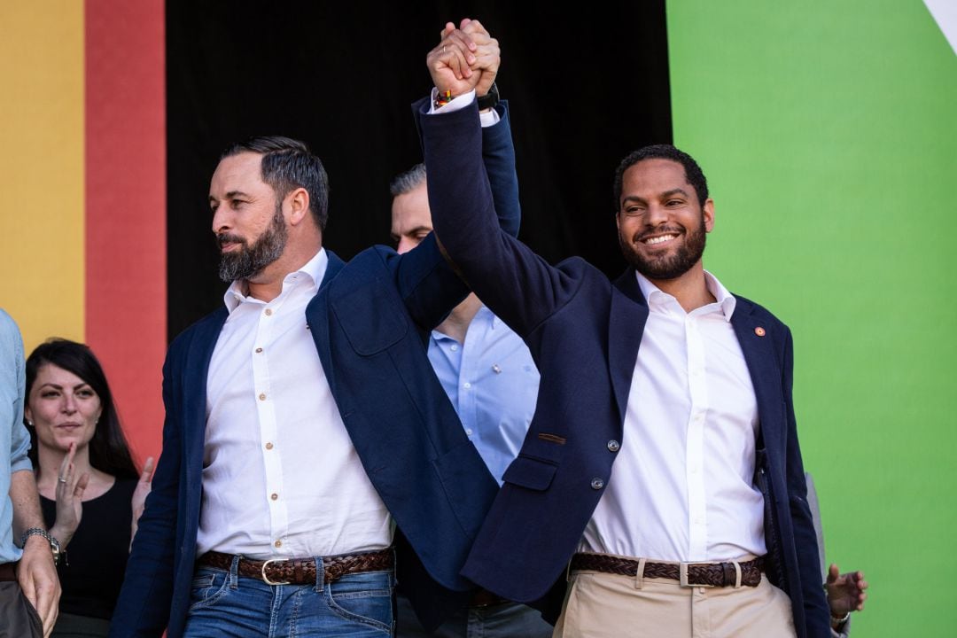 Imagen de archivo de Santiago Abascal y el ahora vicepresidente único de Vox, Ignacio Garriga