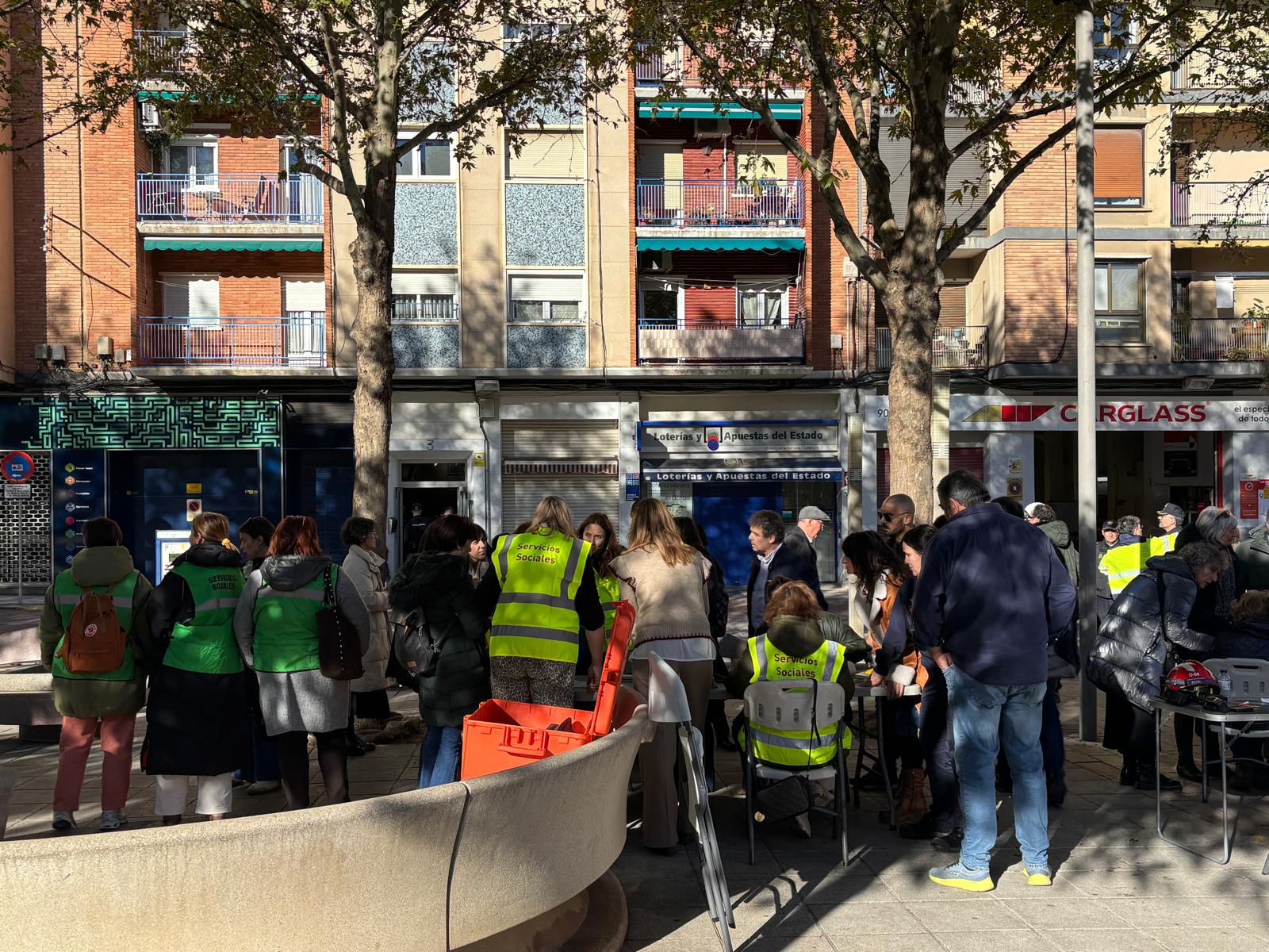 Servicios Sociales atendiendo a los vecinos afectados