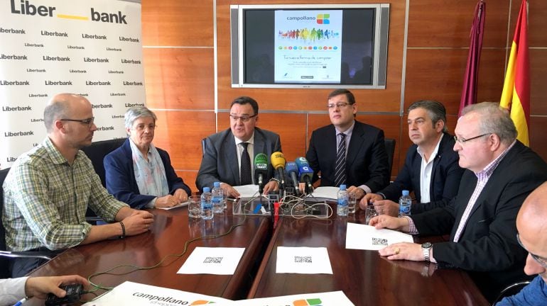 Rueda de prensa de la presentación de "Campollano Shopping"