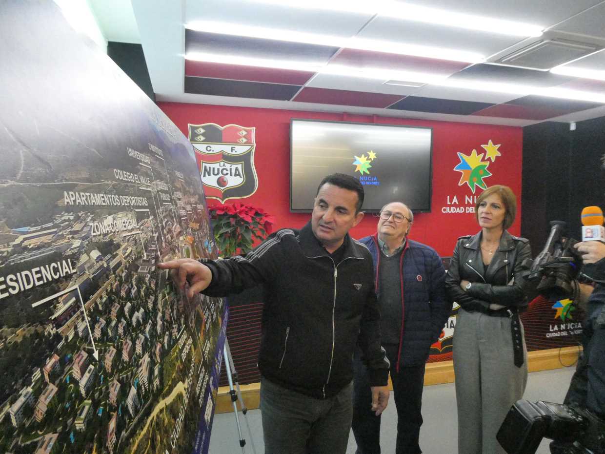 Bernabé Cano explica el crecimiento que experimentará La Nucía