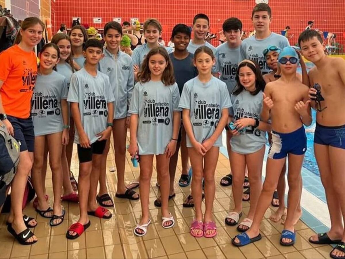 Gran asistencia del Club Natación Villena en Horadada