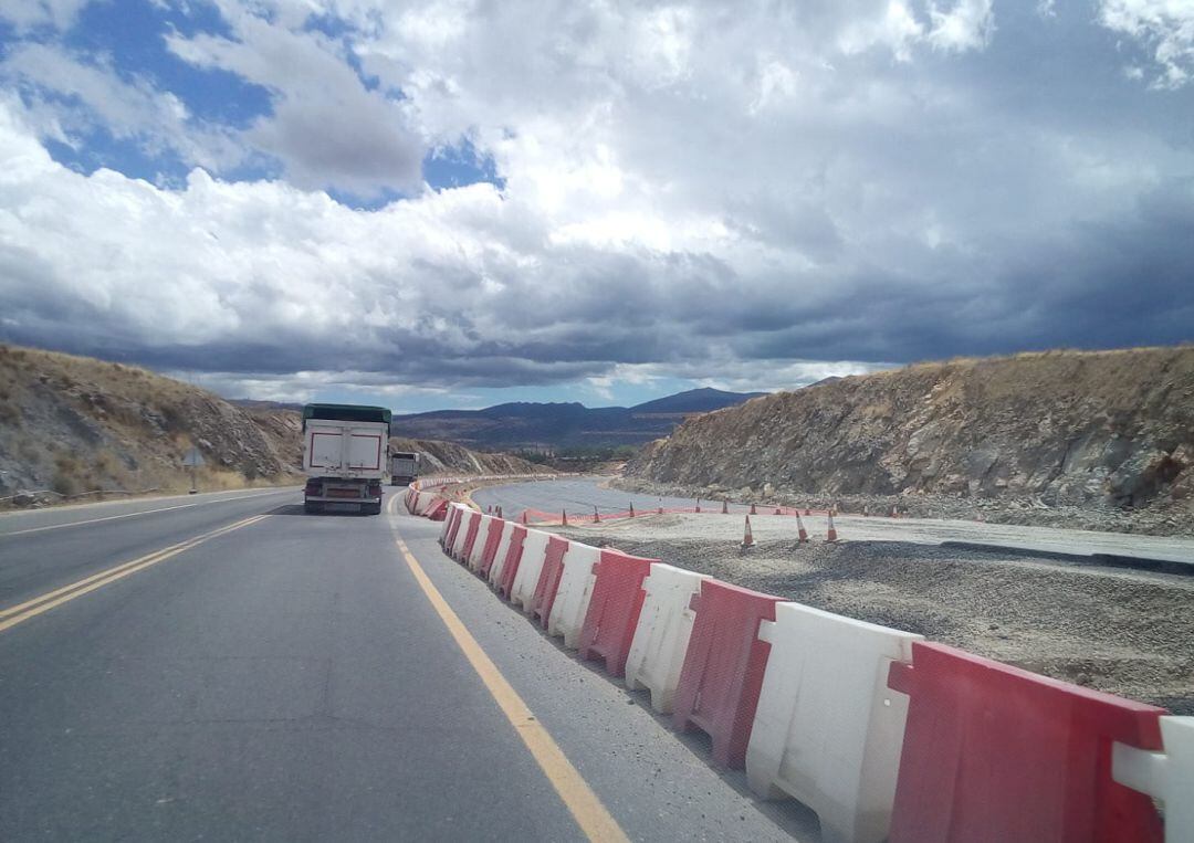 Las obras para convertir la variante en autovía continuan durante los próximos meses