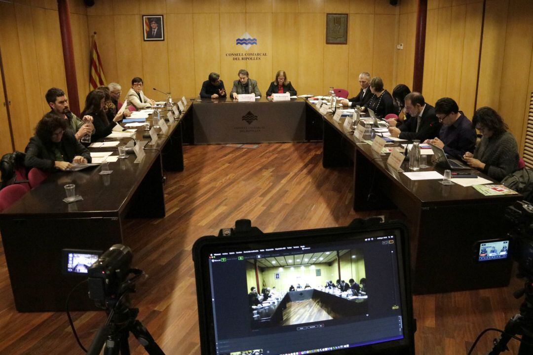 La comissió d'investigació dels atemptats reunida a Ripoll