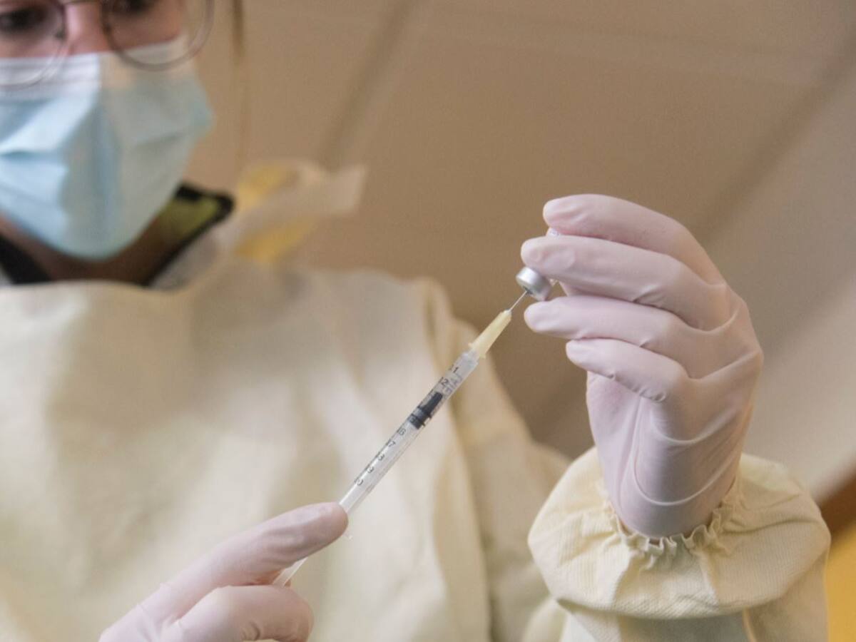 Petición a los aragoneses para que no descuiden la vacunación en agosto