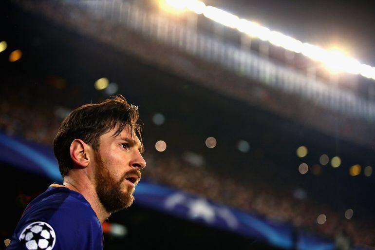 Messi, durante el partido en el Camp Nou