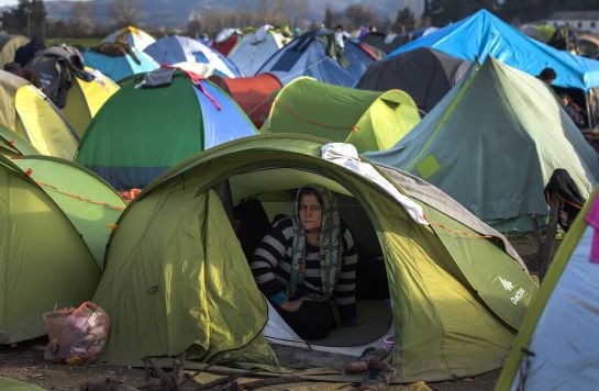 Escena que se ha convertido en habitual en torno a Idomeni, el punto fronterizo más cercano con Macedonia