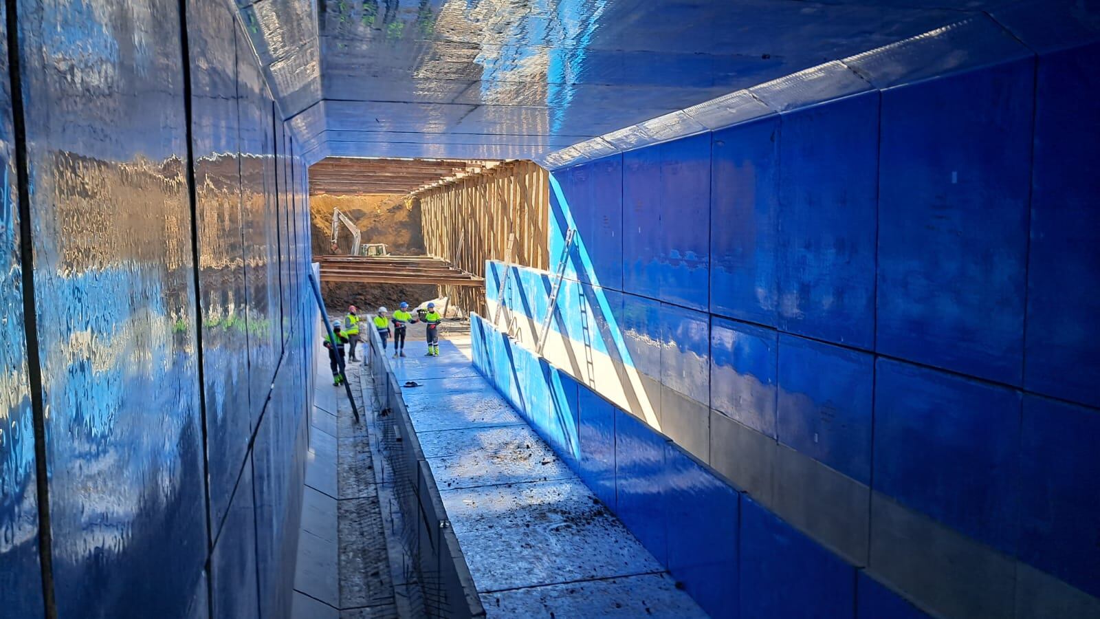 Obras del nuevo colector en la avenida de Las Razas/ CGH