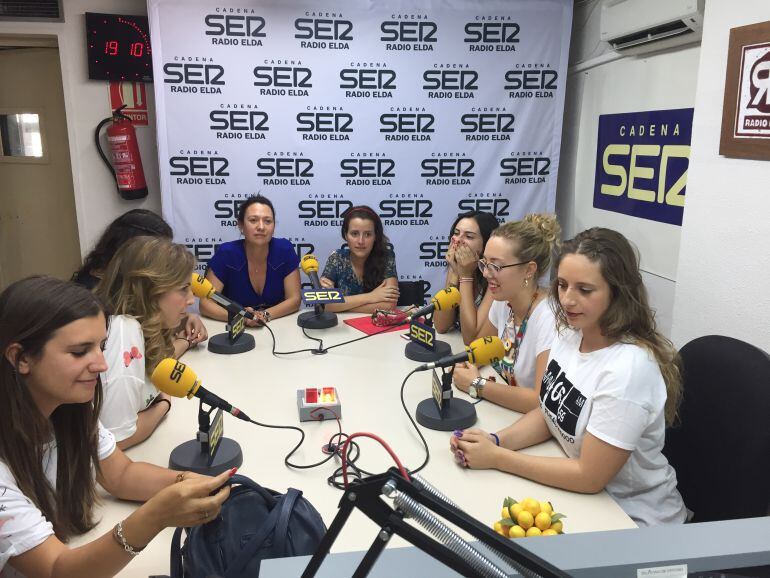 Las abanderadas en Radio Elda Cadena SER