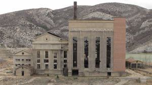 Un edificio imponente para la que fue la central térmica más grande de España