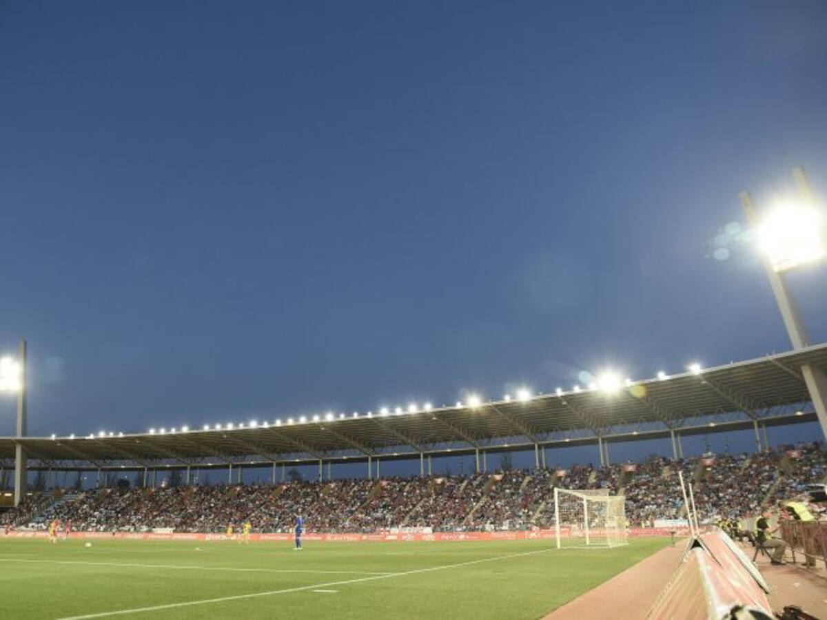 El Almería jugará con 12